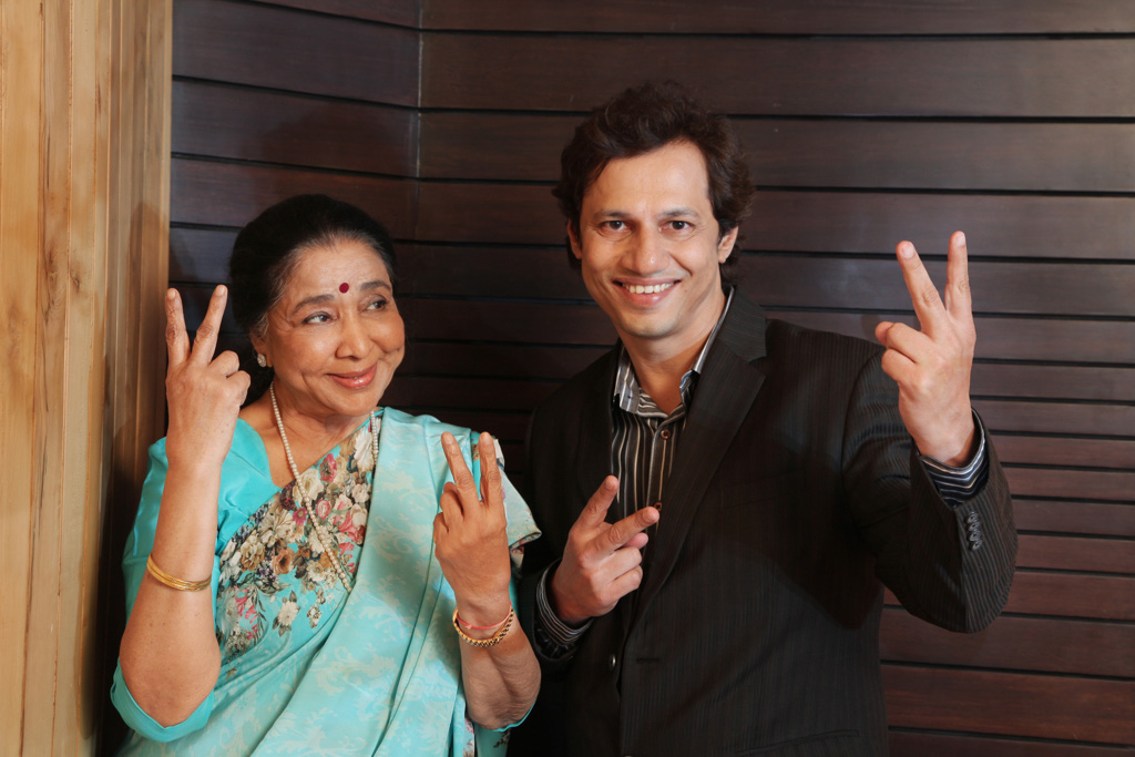 Asha Bhosle - Mandar Agashe Music Album - 82Pop Music Album
